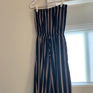 Strapless cropped romper.